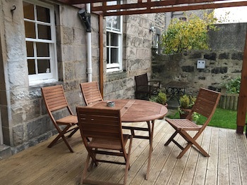 Edinburghhouse Hotel