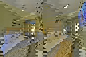 Agora Life Hotel - Special Class