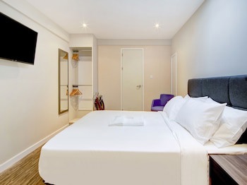 Gissons Hotel By Oyo Rooms (Adults Only)