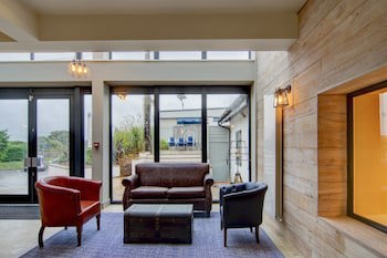 Gissons Hotel By Oyo Rooms (Adults Only)