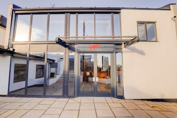 Gissons Hotel By Oyo Rooms (Adults Only)