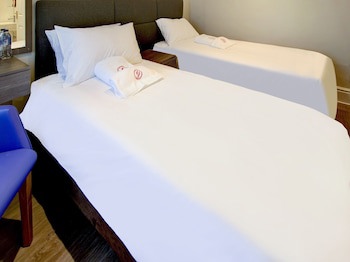 Gissons Hotel By Oyo Rooms (Adults Only)