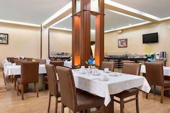 Days Hotel By Wyndham Baku