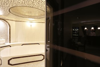 Days Hotel By Wyndham Baku