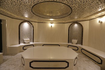 Days Hotel By Wyndham Baku