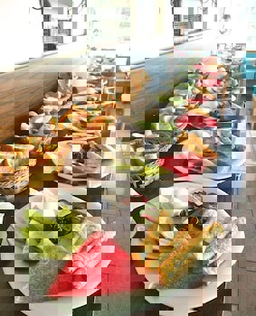 Antique Hostel & Guesthouse