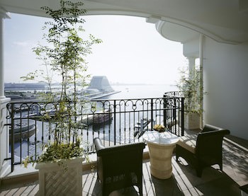 Hotel La Suite Kobe Harborland