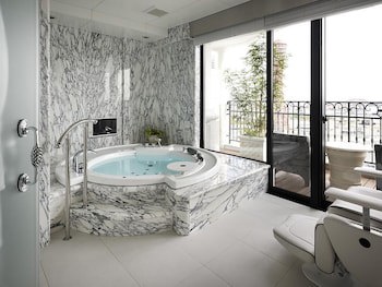 Hotel La Suite Kobe Harborland