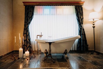 Museum Hotel - Special Class