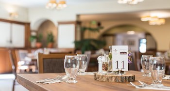 Revesz Hotel