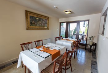Revesz Hotel