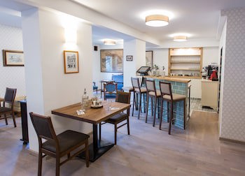 Revesz Hotel