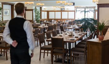 Revesz Hotel