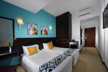 Bella Vista Waterfront Resort