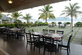 Bella Vista Waterfront Resort