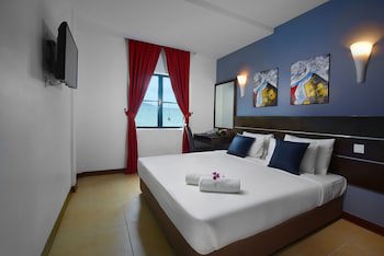 Bella Vista Waterfront Resort