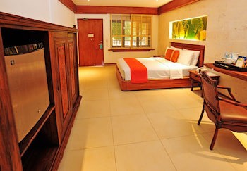Costabella Tropical Beach Hotel