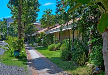 Costabella Tropical Beach Hotel