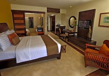 Costabella Tropical Beach Hotel