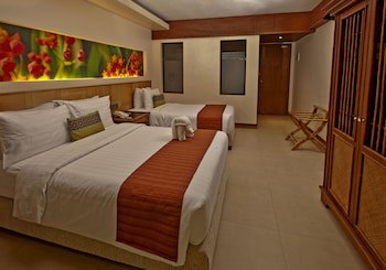 Costabella Tropical Beach Hotel