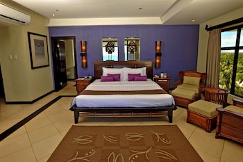 Costabella Tropical Beach Hotel