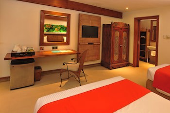 Costabella Tropical Beach Hotel