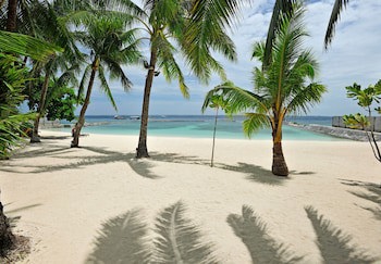 Costabella Tropical Beach Hotel