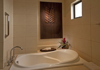 Costabella Tropical Beach Hotel