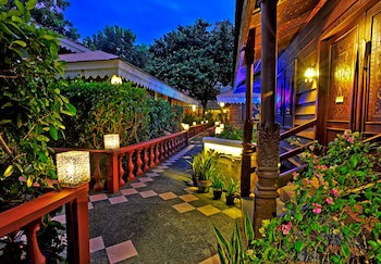 Costabella Tropical Beach Hotel