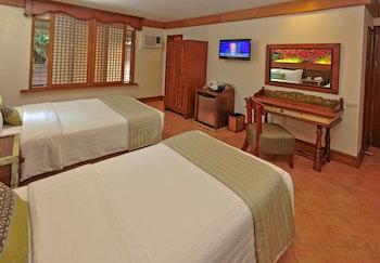 Costabella Tropical Beach Hotel