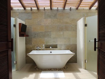 Bluewater Sumilon Island Resort