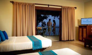 Bluewater Sumilon Island Resort