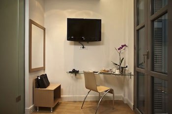Chic Hotel
