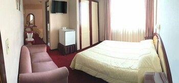 Americana Hotel