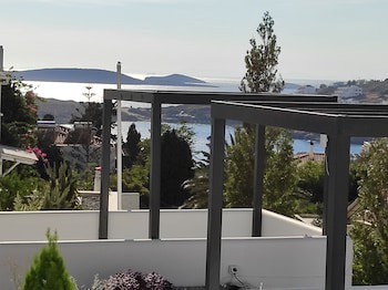Amorani Studios galeri fotoğrafı