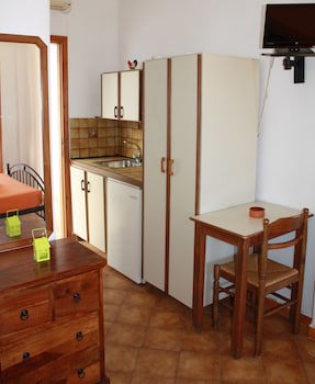 Amorani Studios galeri fotoğrafı