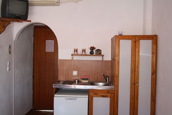Amorani Studios galeri fotoğrafı