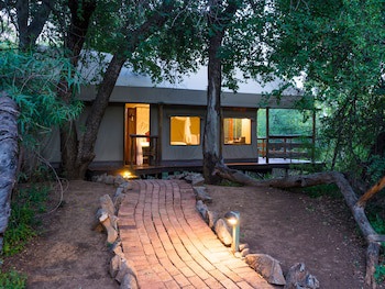 Aha Thakadu River Camp