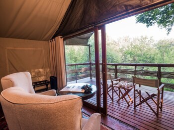 Aha Thakadu River Camp