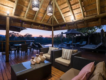 Aha Thakadu River Camp