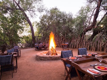 Aha Thakadu River Camp