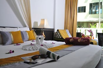 Baan Karonburi Resort