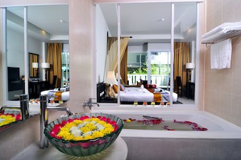 Baan Karonburi Resort