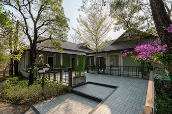Le Charme Sukhothai Historical Park Resort