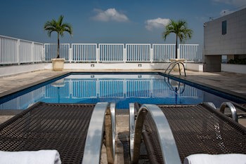Adrianopolis All Suites