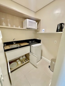 Adrianopolis All Suites