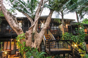 Umlilo Lodge