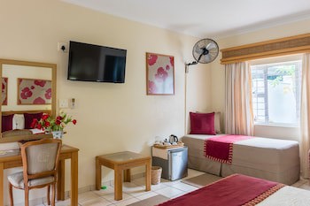 Centre Court B & B