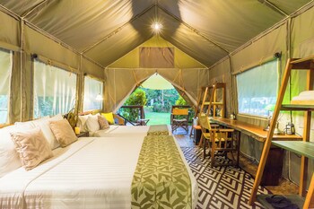 Hintok River Camp At Hellfire Pass