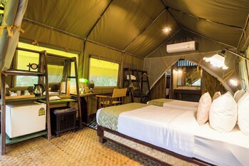 Hintok River Camp At Hellfire Pass